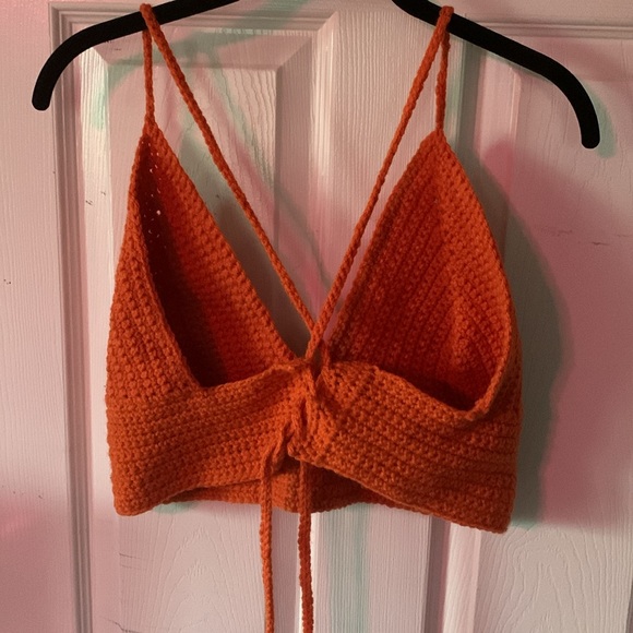 Crochet crop top - Picture 2 of 3